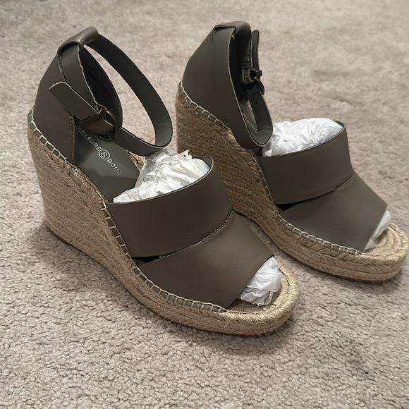 ✨New✨ Treasure & Bond Sannibel Platform Wedge Sandal - Picture 4 of 9